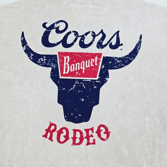 Coors Banquet Rodeo Bull Beer Graphic Tee Unisex - Picture 5 of 9
